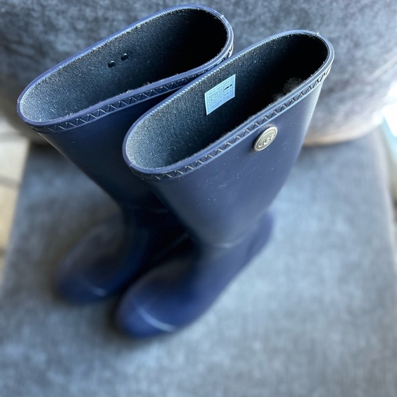 Navy Tall Ugg Shelby Rain Boot - Picture 2 of 4